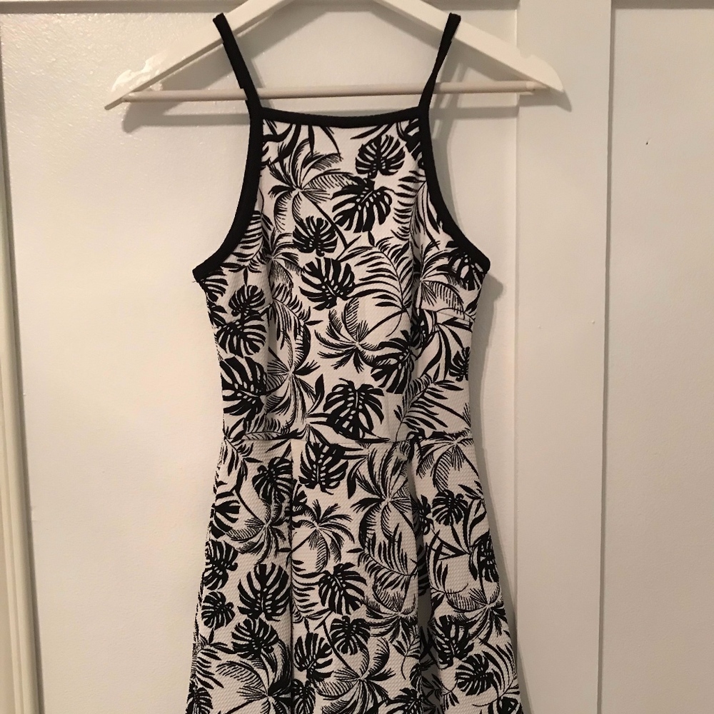 Soprano Black and White Dress